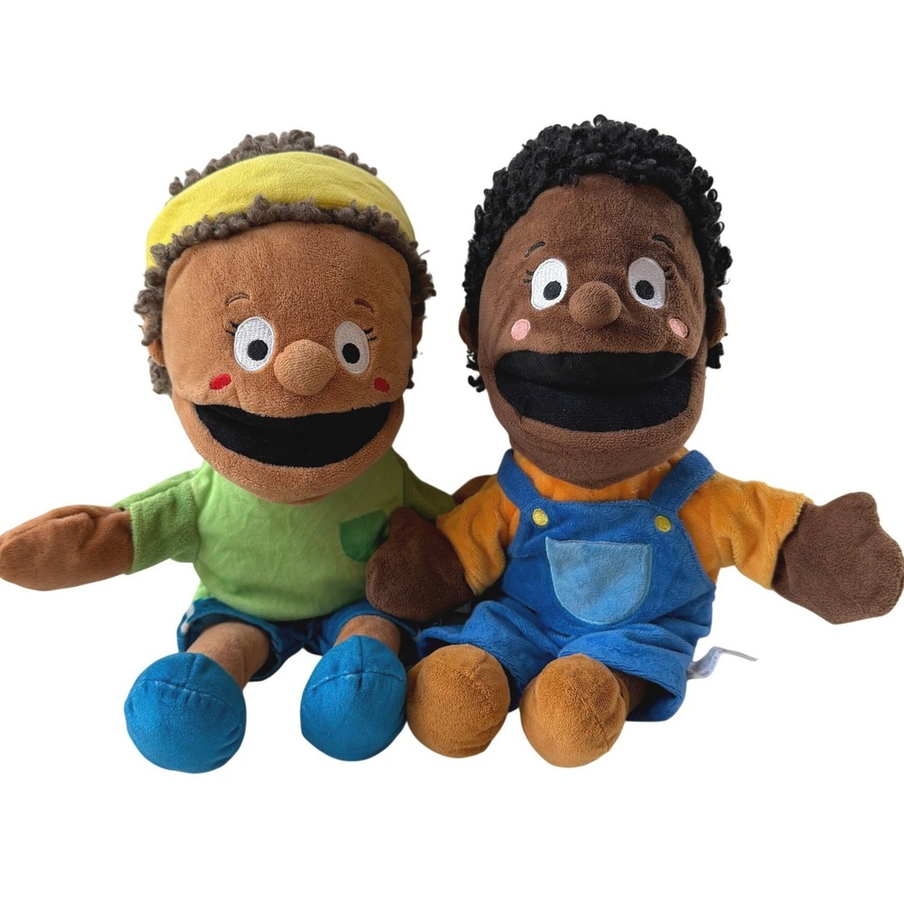 Lenwen 2 Pcs Multicultural Hand Puppets for Storytelling & Play - 13" Soft EUC